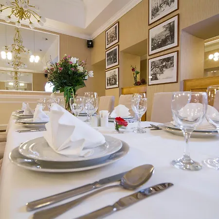 Bristol Hotel 4*