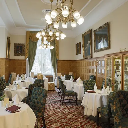 ホテル Bristol Palace 4*