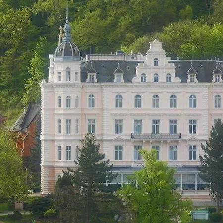 Bristol Palace ホテル 4*