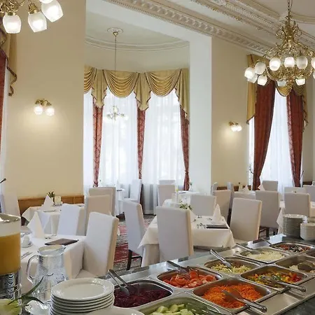 Bristol Palace 4* カルロヴィ・ヴァリ